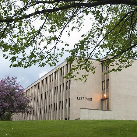 Universite De Moncton Esterno foto